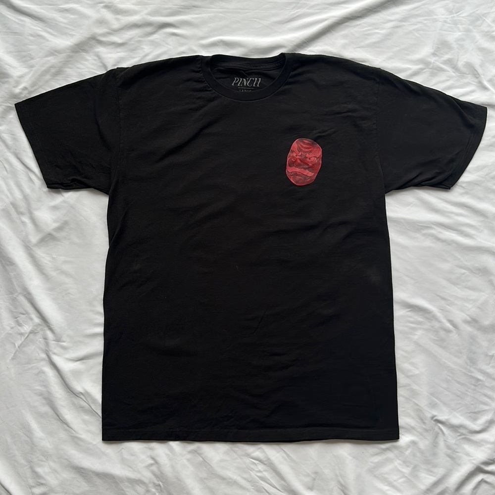 Black and Red graphic Young Pinch shirt - Sz L
